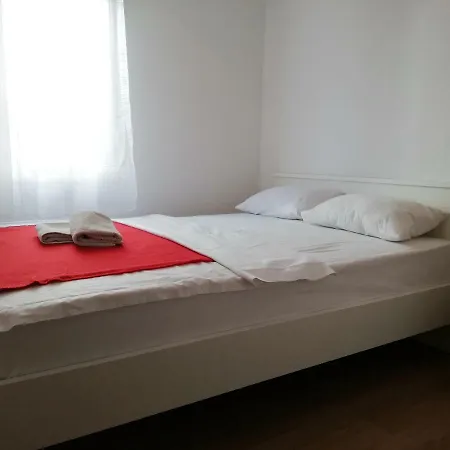 Petra Apartman *